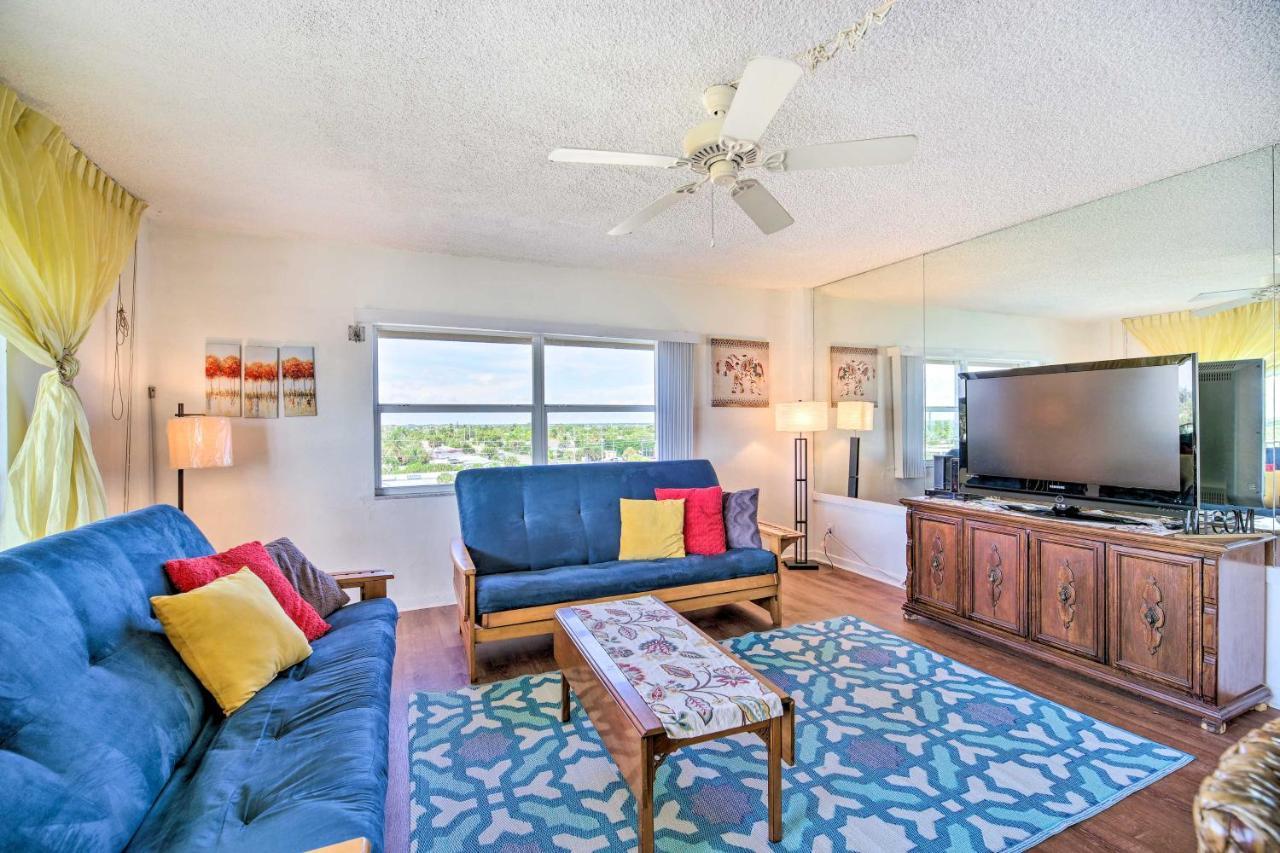 Pet-Friendly Satellite Beach Condo With Balcony! ภายนอก รูปภาพ